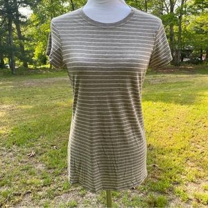 VINCE TOP TEE SHORT SLEEVE TAUPE TAN GRAY WHITE STRIPE CREWNECK COTTON SIZE M